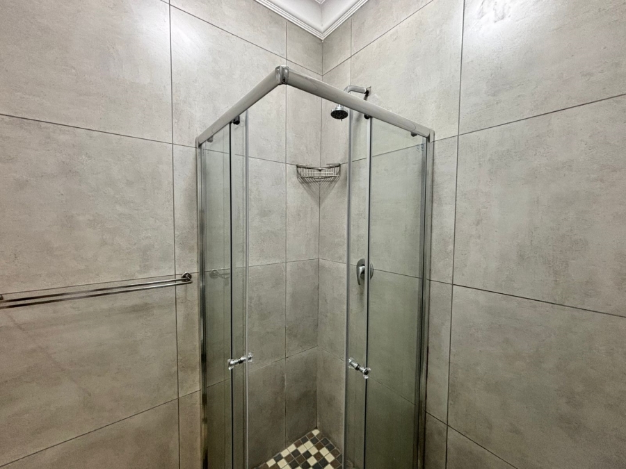 8 Bedroom Property for Sale in Irene Park North West